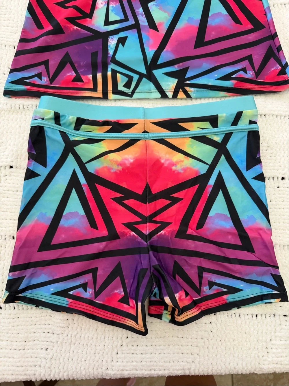Girls 2-Piece Tankini Swimsuit Set Size 15T Colorful Geometric Swimwear